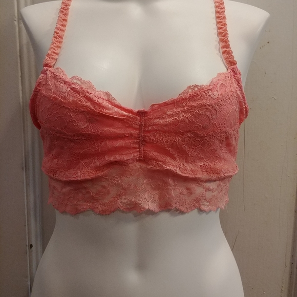 🎉2/$16 Pink Lace Bralette - Picture 2 of 3